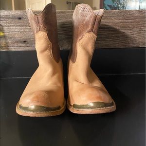 Boots- Spirit by Lucchese